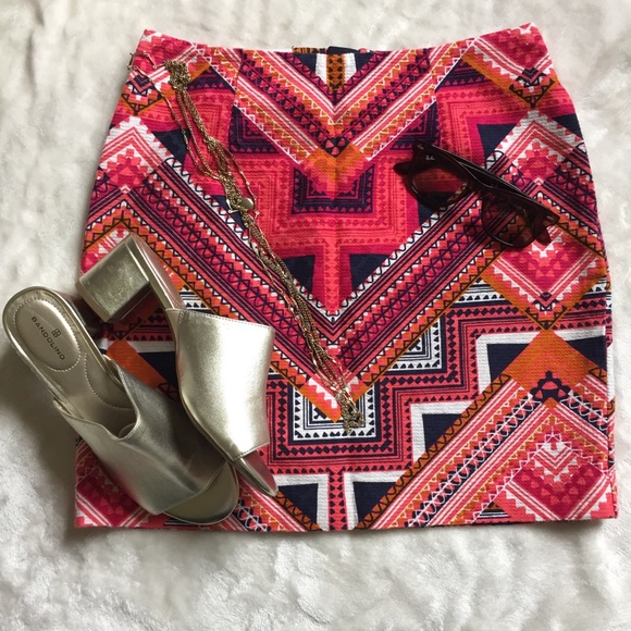 Merona Dresses & Skirts - Merona Skirt size 4 🍍